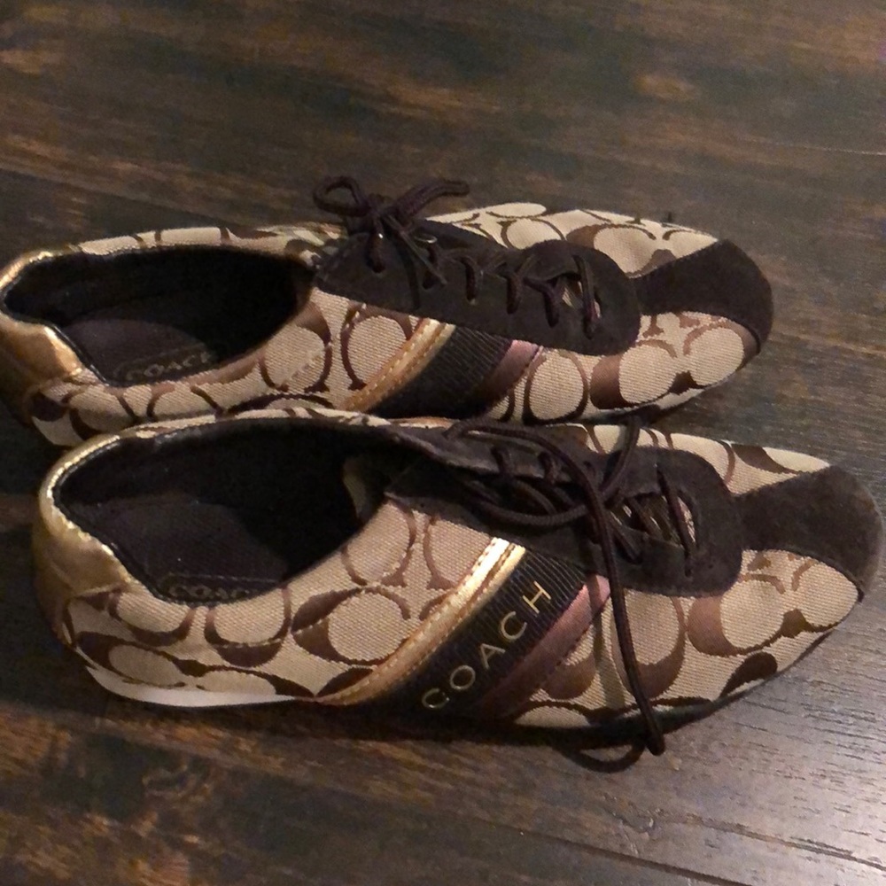 Coach tennis shoes, excellent condition